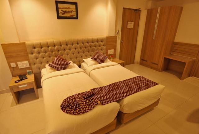 Hotel Anjali Park コッタヤム エクステリア 写真